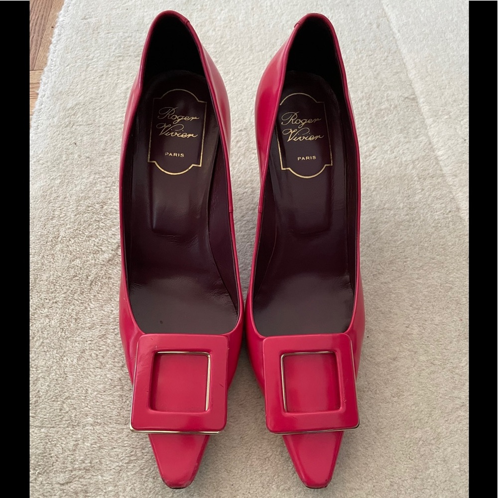 Roger Vivier Fuchsia Pumps